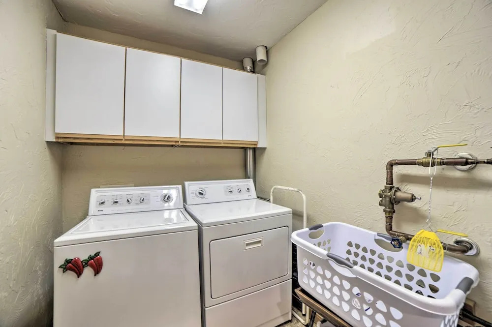 5 Mi to Hot Springs: Condo in Pagosa Springs!