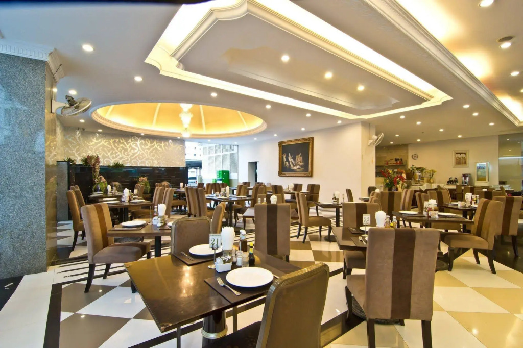 LK Royal Suite