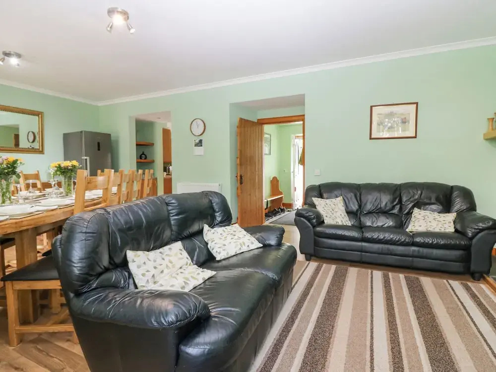 3509 Chrisdale Ave