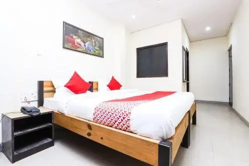 Hotel Yuvraj by OYO Rooms