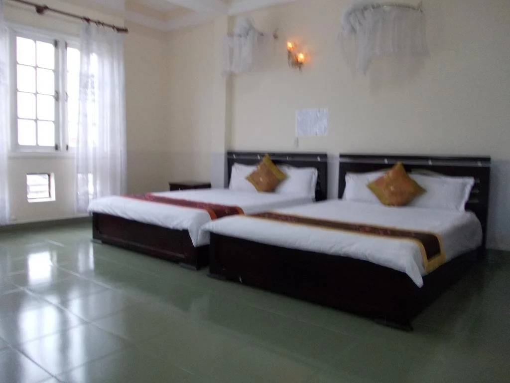 Gold Star Hotel