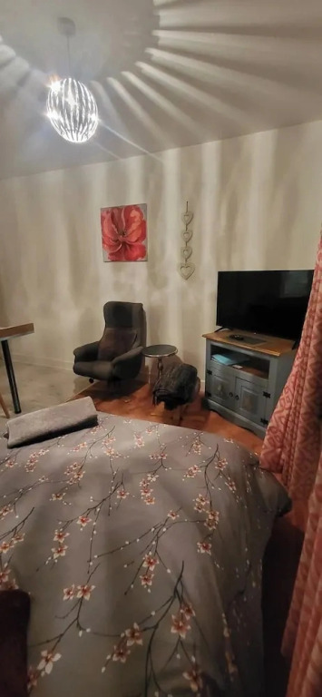Apartment Sleeps 2