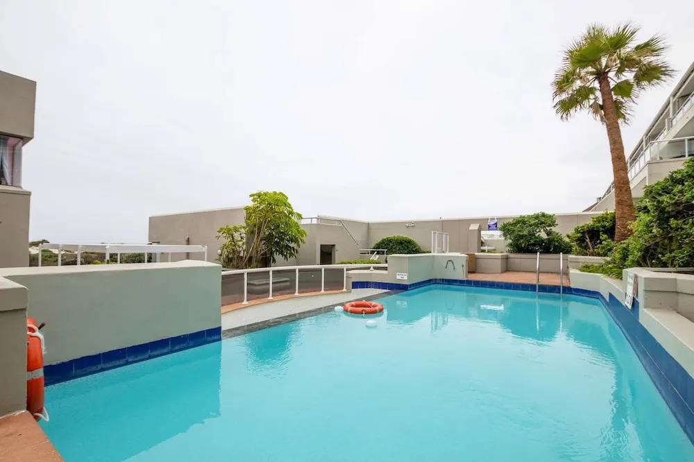 Dolphin Beach Hotel Self Catering Apartments
