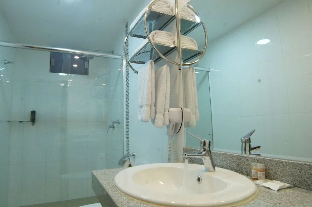 Águila Dorada Selva Hotel
