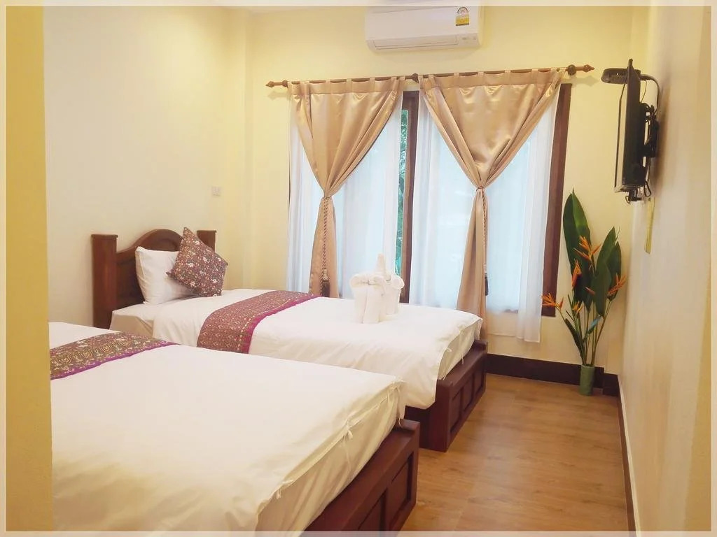 Baan Bussaba Hotel