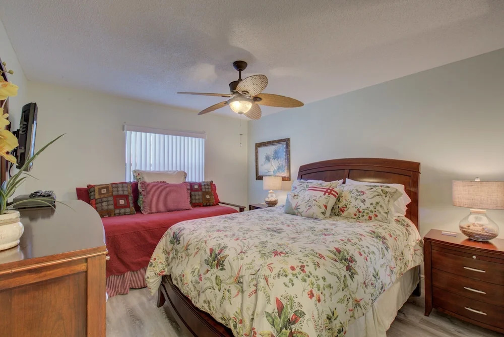 Anna Maria Island 1301 5B