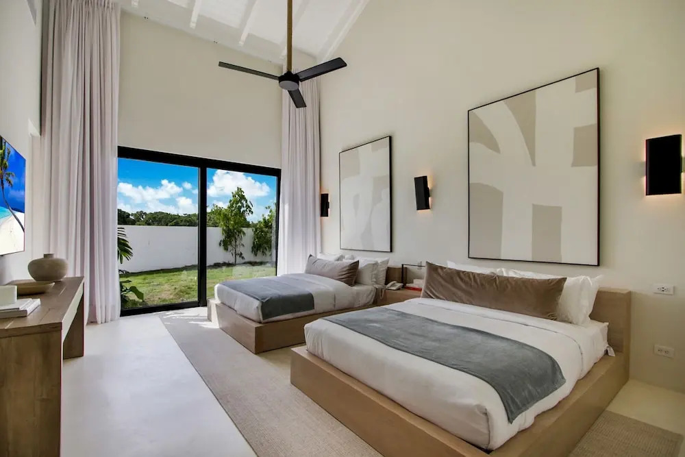 Luxurious 12-bedroom Oceanfront Villa With Private Chef Butler Private Beach in Casa de Campo Resort