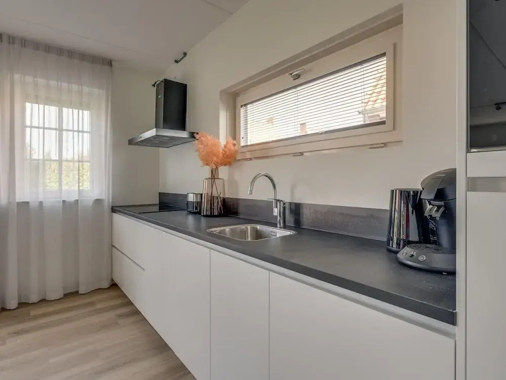 Luxury Holiday Home With hot Tub, in Zeeland