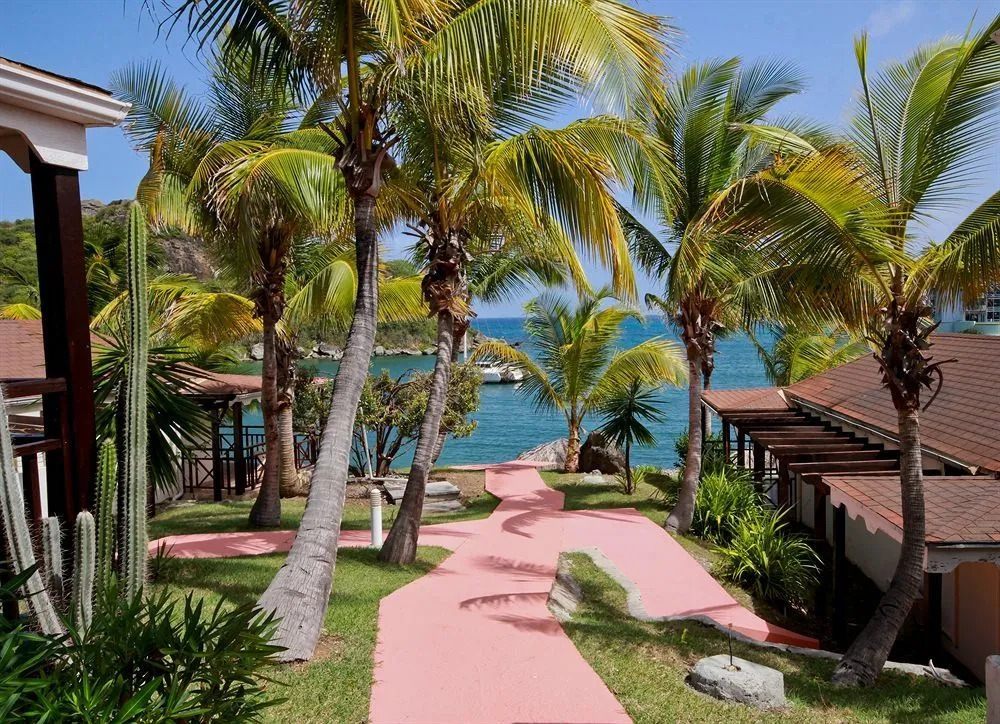 Captain Olivers Resort & Marina