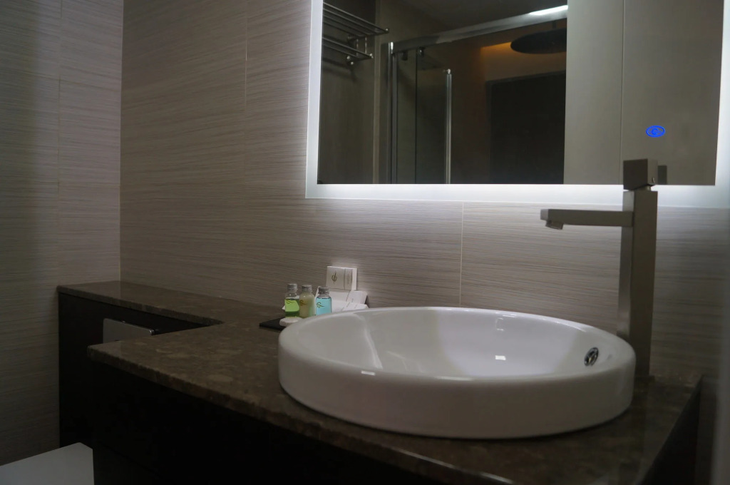 Coventina Lake Suites