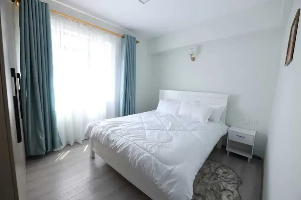 Lux Suites Sandalwood Gardens Apartments