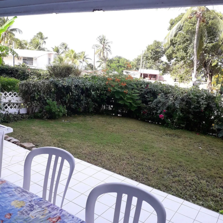 Apartment with 2 Bedrooms in Le Moule, with Enclosed Garden