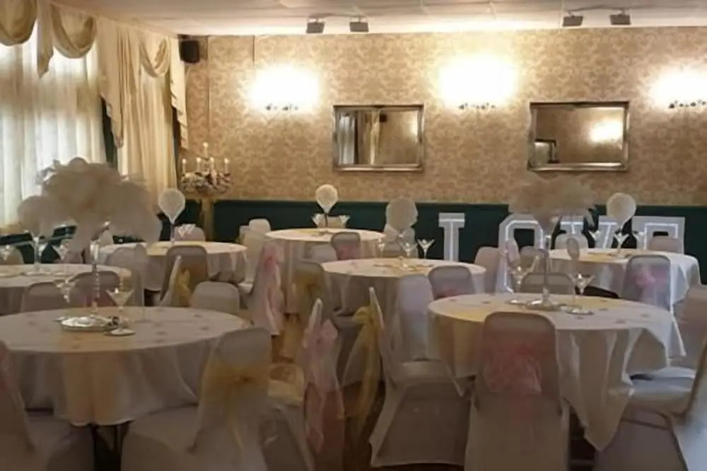 The Avenue Club and Lodge