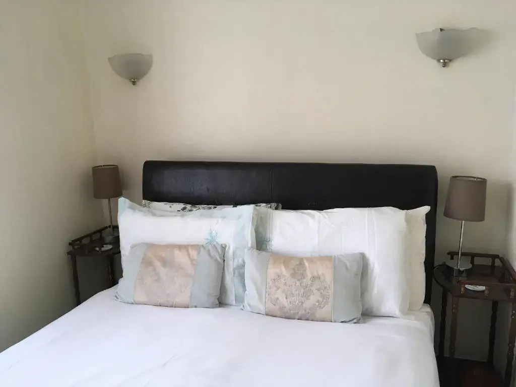 Four Seasons Guest House