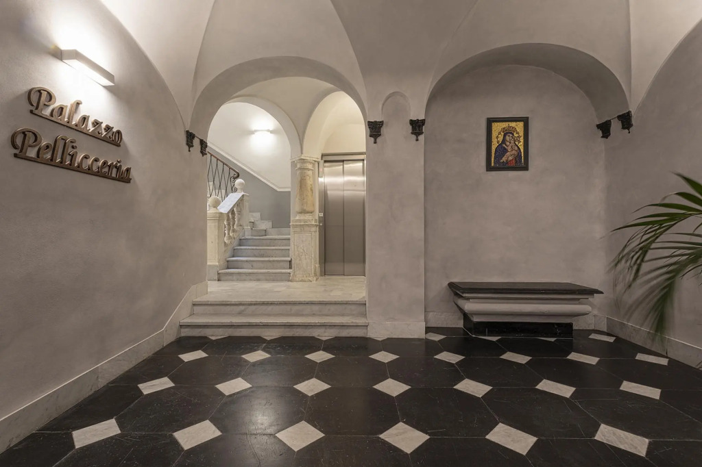 Genovese Gem in Genova