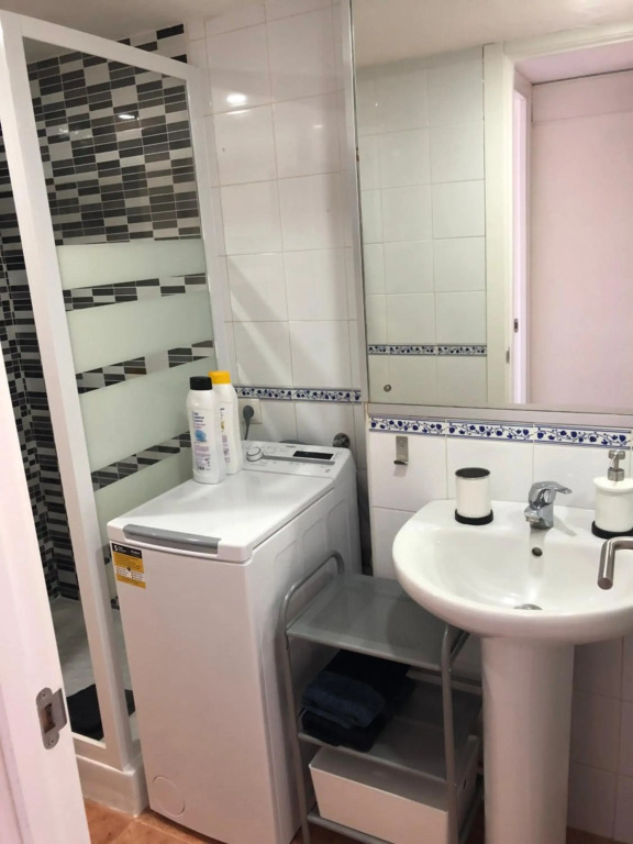 Apartamento Torre II Las Palmeras mit seitlichem Meerblick und Pool in Fuengirola