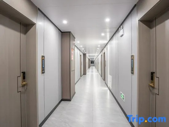 Hongyuan Shengshi Changlong Hotel