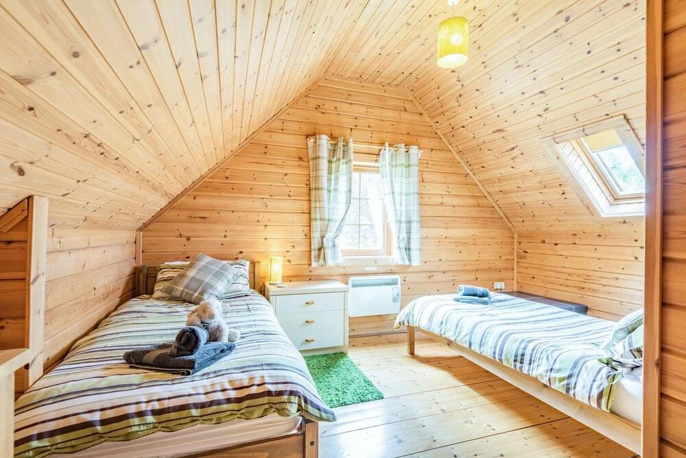 Robin Lodge