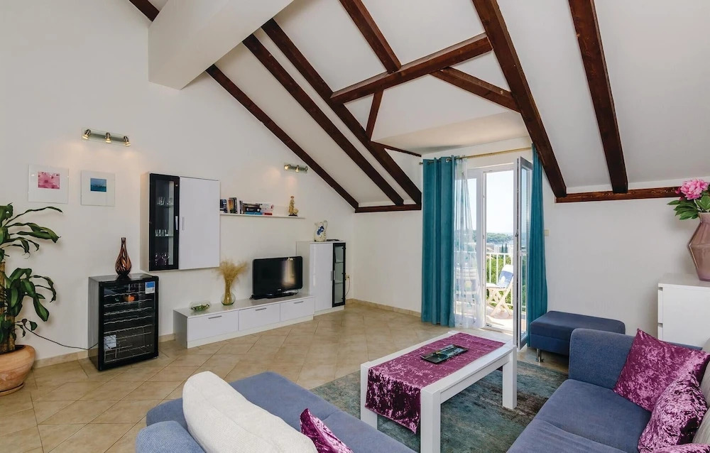 Amazing Home in Cavtat With Wifi and 2 Bedrooms