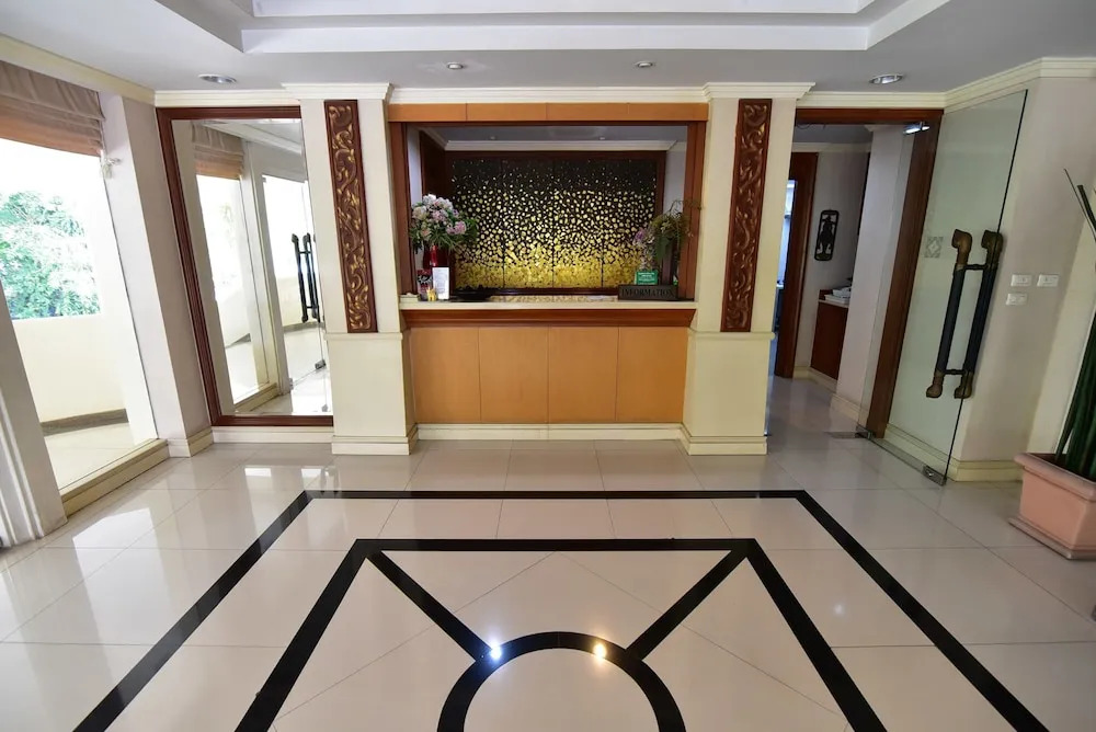 Antique Palace Apartment