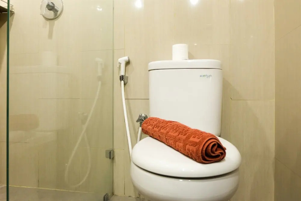 1BR Apartment with Sofa Bed at The H Residence