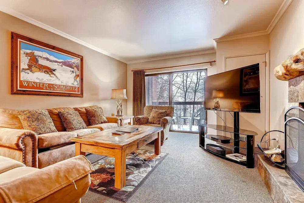 Park Station 236 2 Bedroom Condo by RedAwning