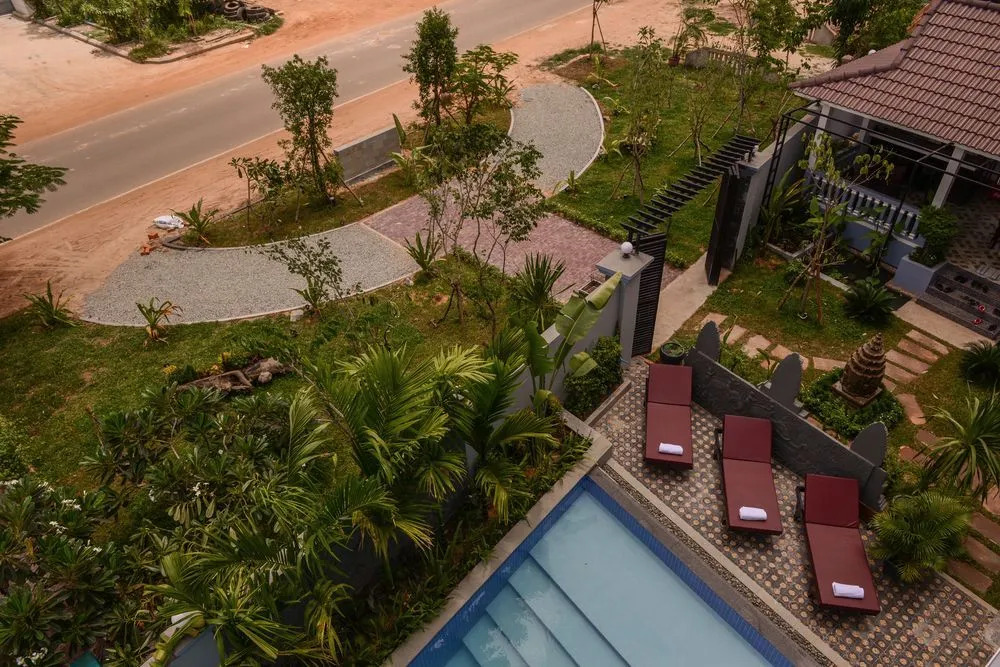 The Villa Secret Garden