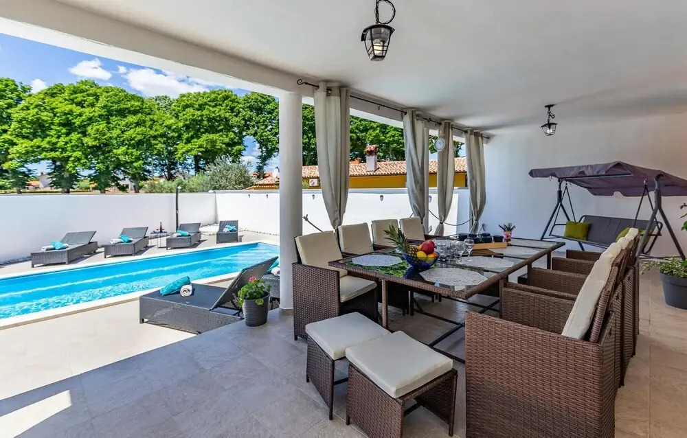 Amazing Home in Marcana With 4 Bedrooms, Wifi and Outdoor Swimming Pool