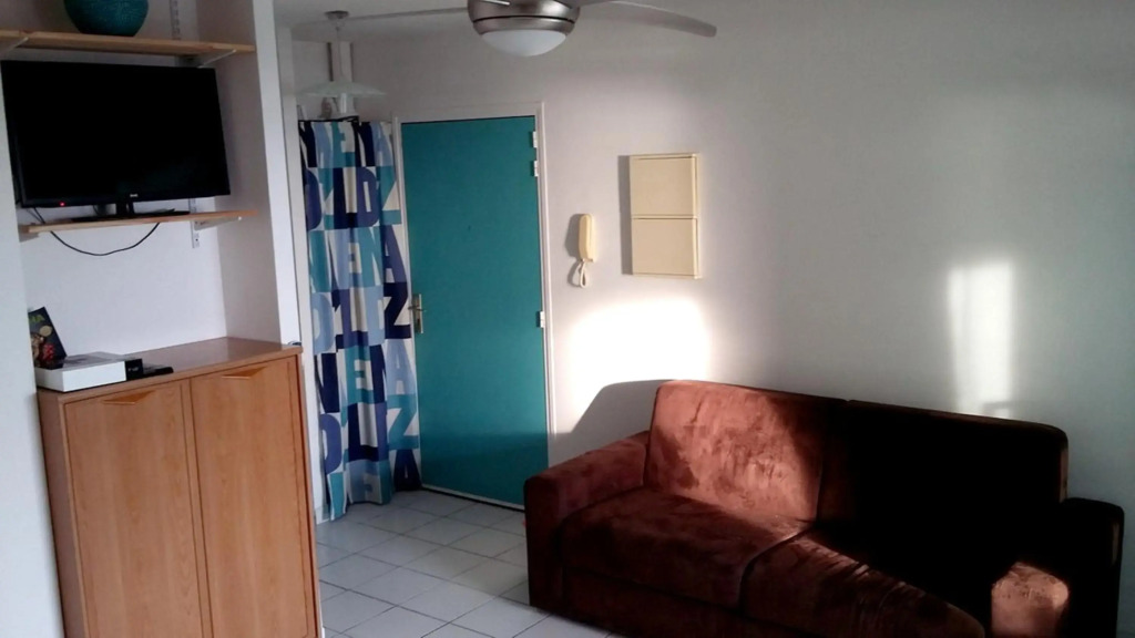 Appartement moderne à Sainte-Anne 43 m² avec vue mer