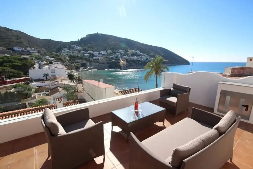 Luxury Penthouse Guatipiti