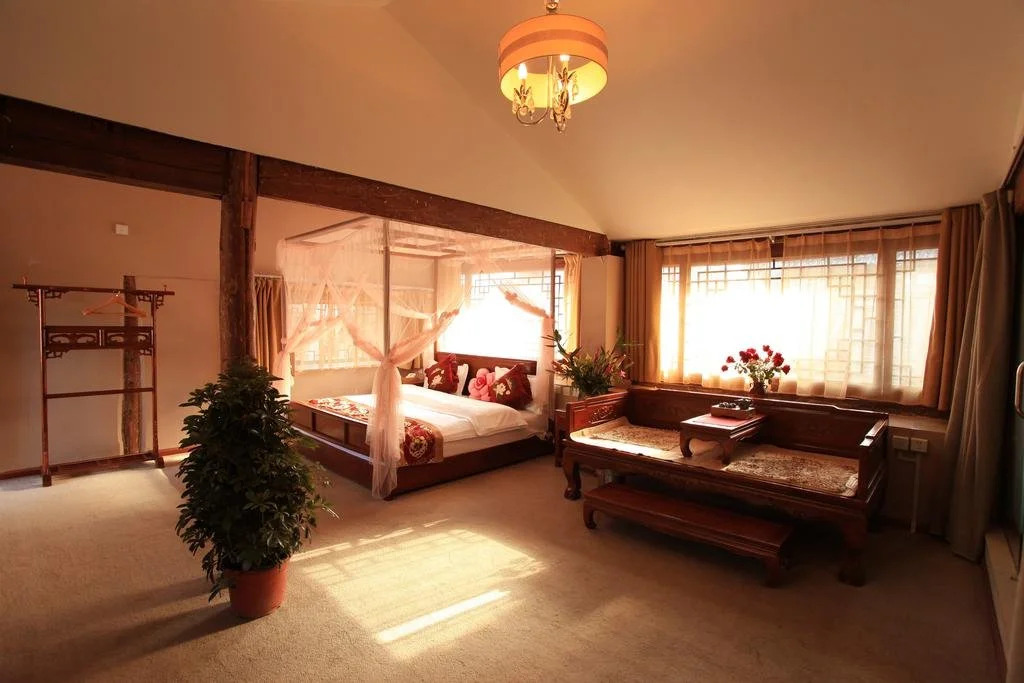 Huaqian Yuexia Inn Lijiang