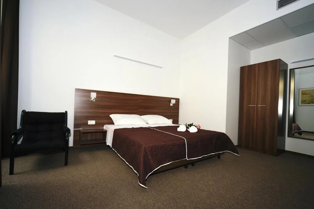 Riva Rooms