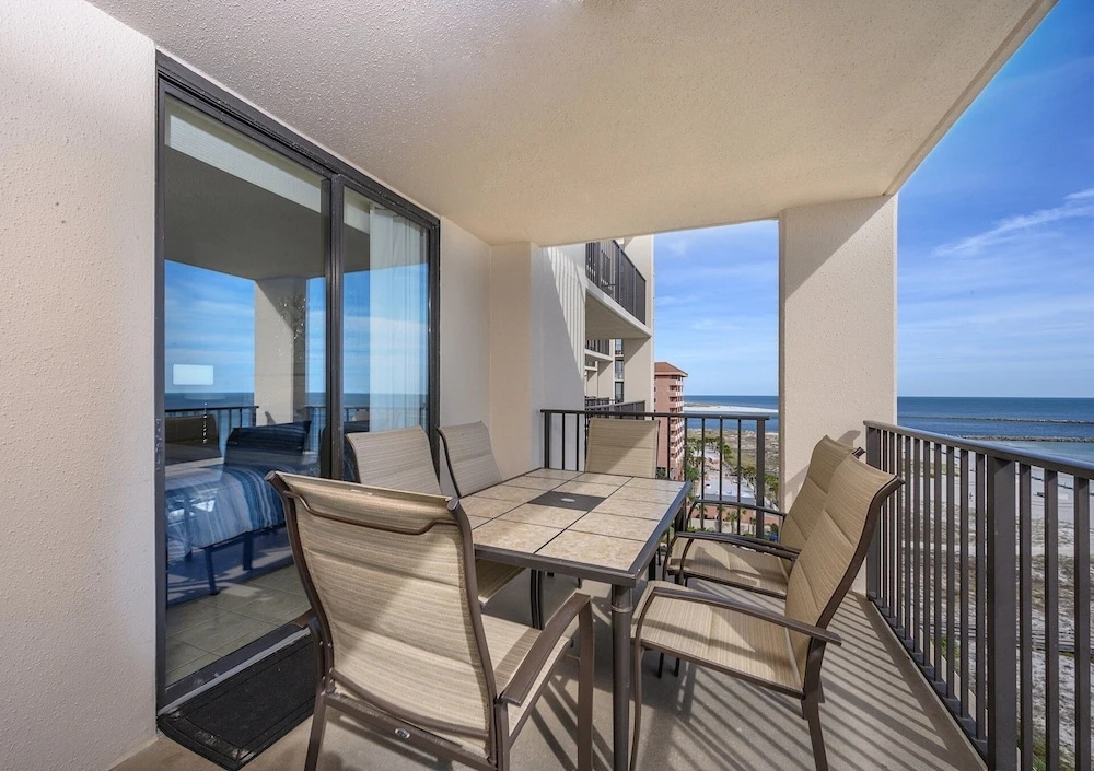Updated Beachside #907 - 2 Br Condo
