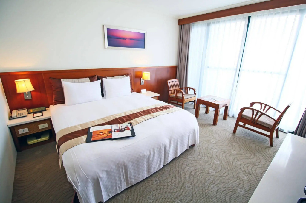 Yaling Hotel