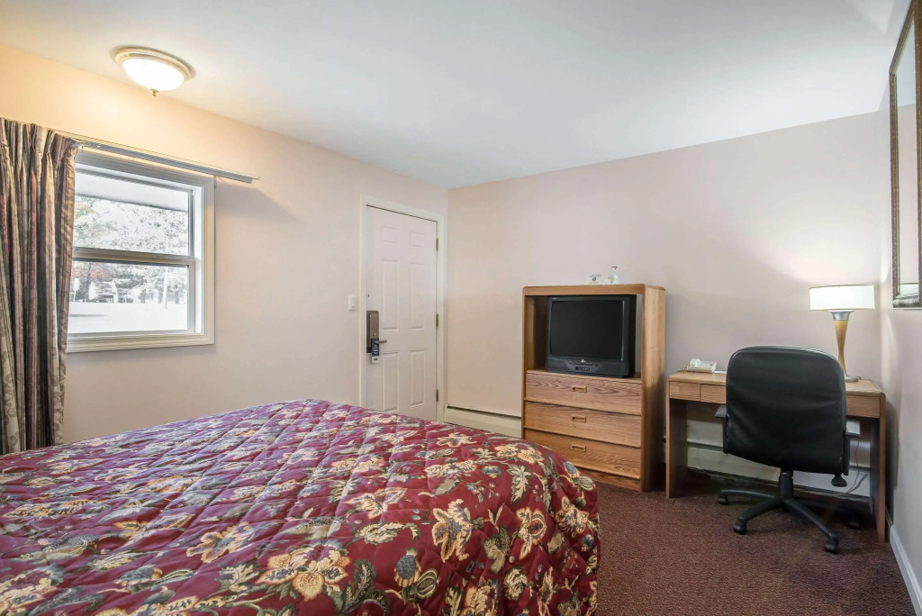 Rodeway Inn Bellows Falls