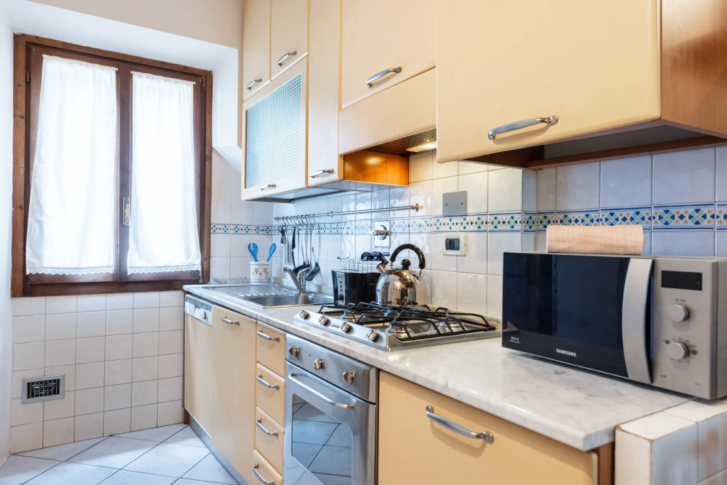 Heart of Florence Pitti 2 Bed-apartment