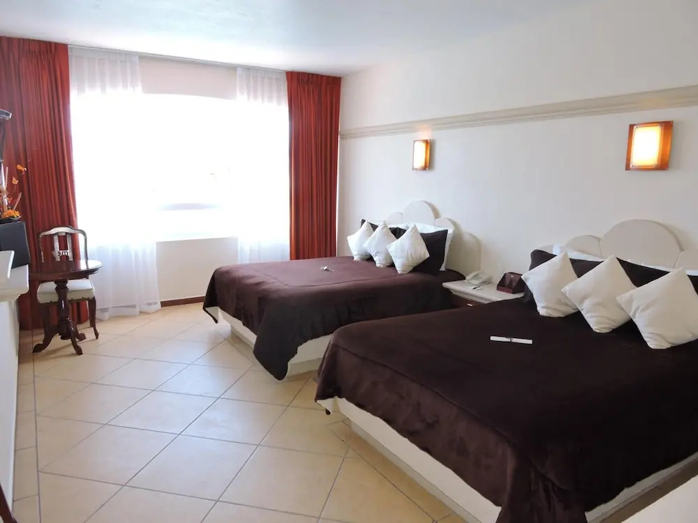 Hotel 9 Manantiales