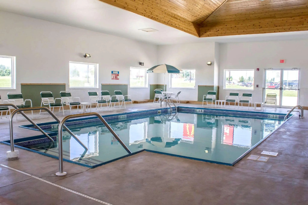 Sleep Inn & Suites Charles City
