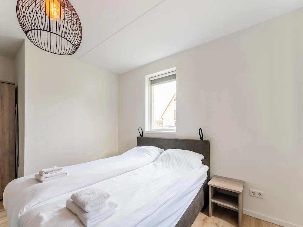 Holiday Home in Scherpenisse near Nature Reserve
