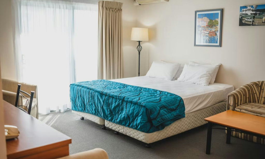 Heritage Cairns Hotel