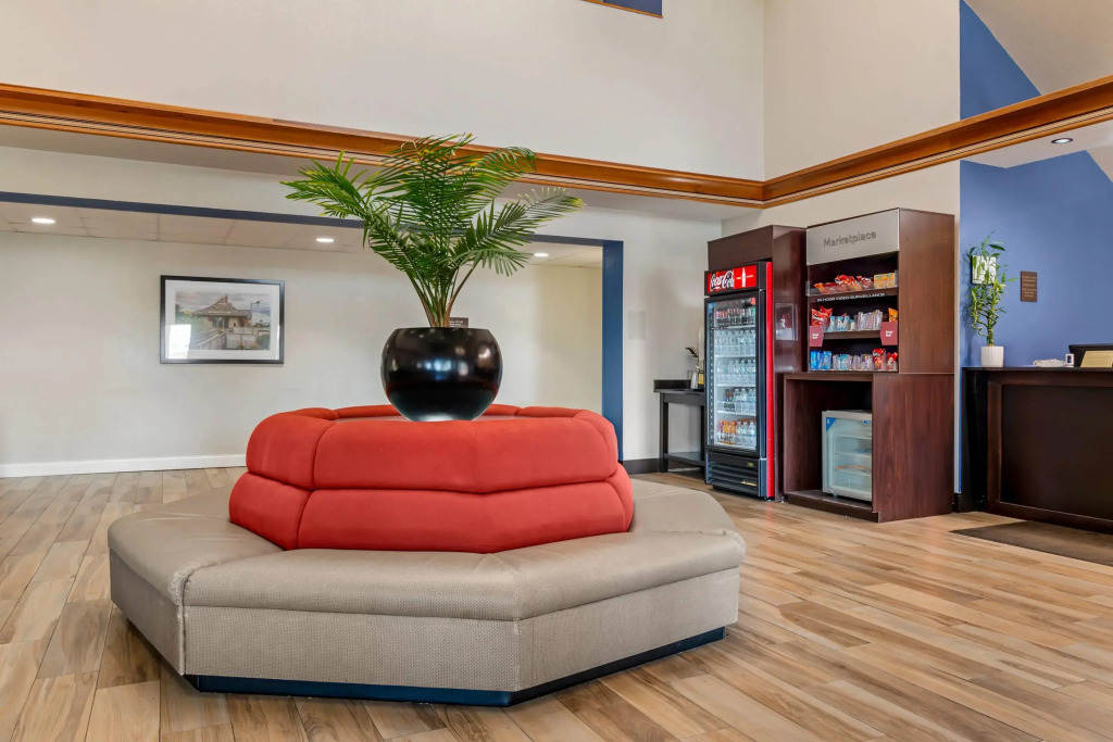 Comfort Suites St Charles-St Louis