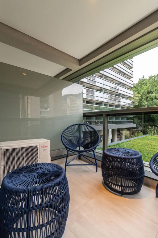 5 Studios Luxo Varanda Cozinha Equipada Piscina Academia Garagem WiFi Perto do Metrô Praça da República São Paulo