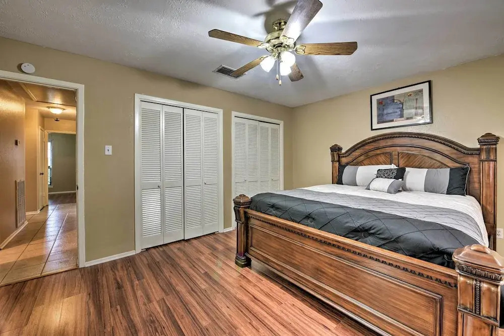 Pet-friendly Missouri City Home w/ Fenced-in Yard!