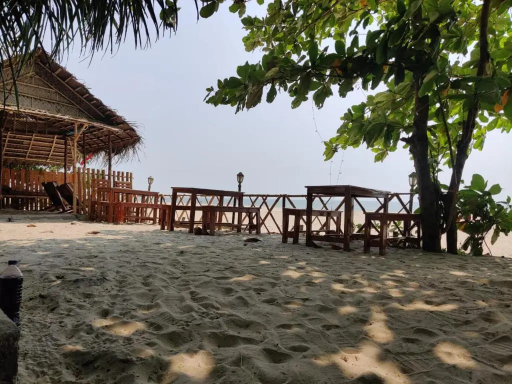 Shalom Beach Residency