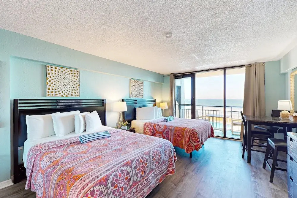 Hawaiian Inn 322