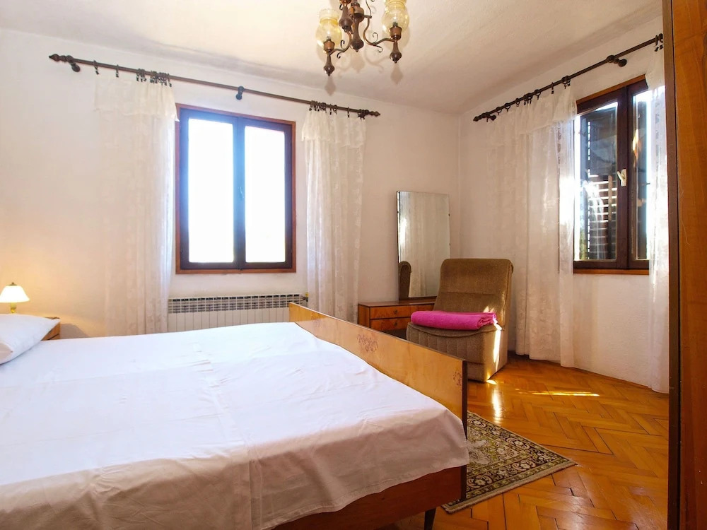 Apartment 939