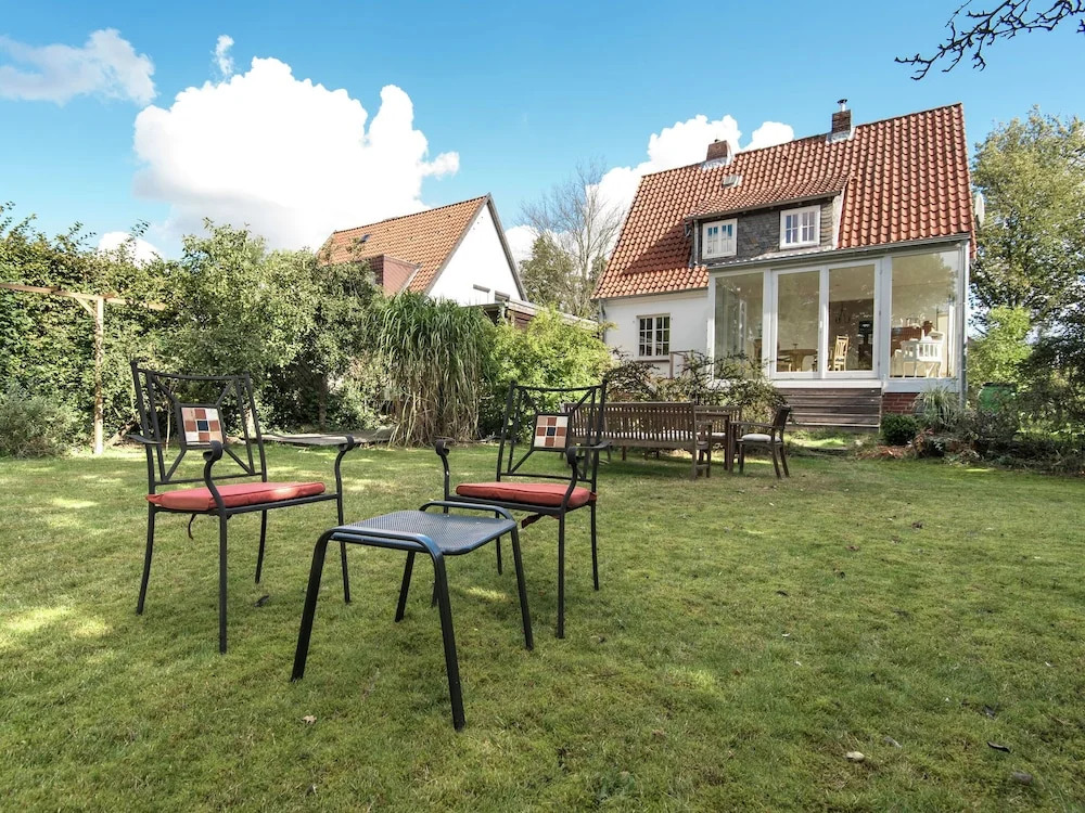 Lovely Apartment in Celle With Garden and Grill