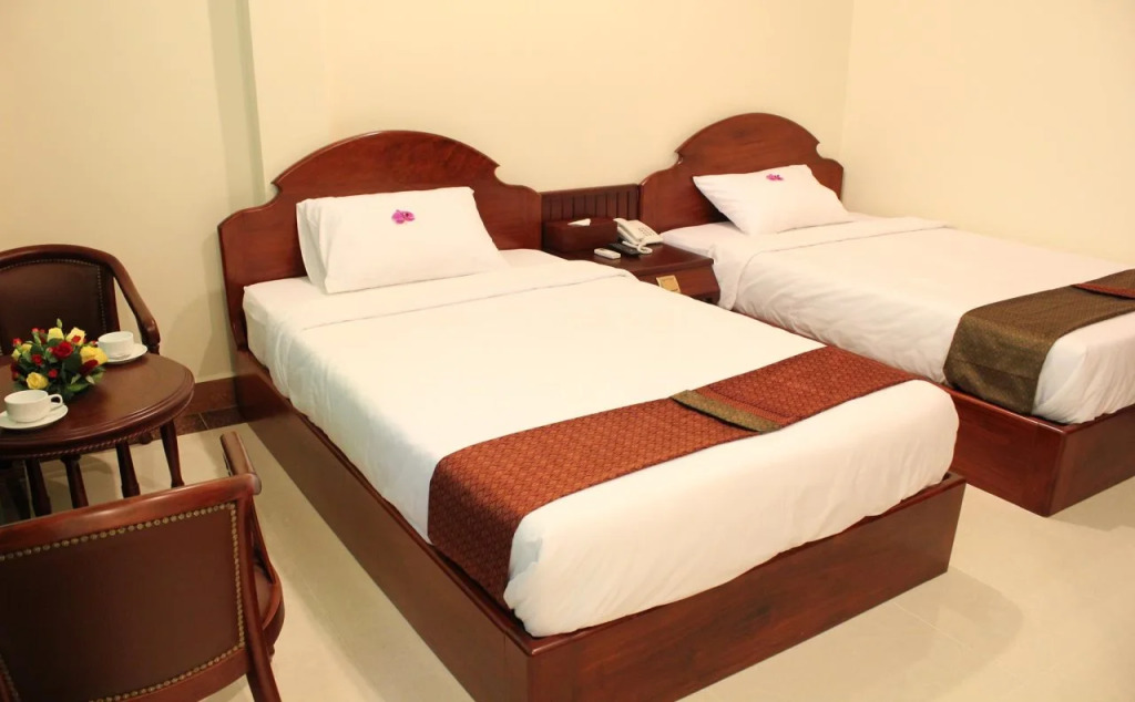 9 Dragon Hotel