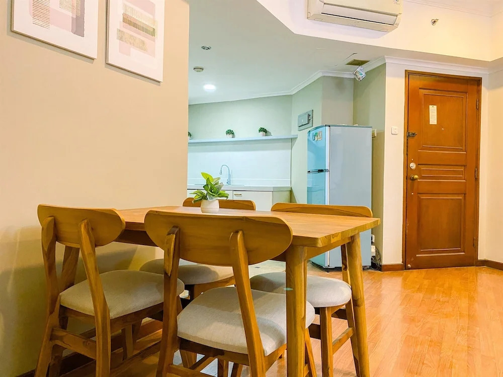 Cozy 2 Bedrooms Sudirman Tower Apartment by Travelio