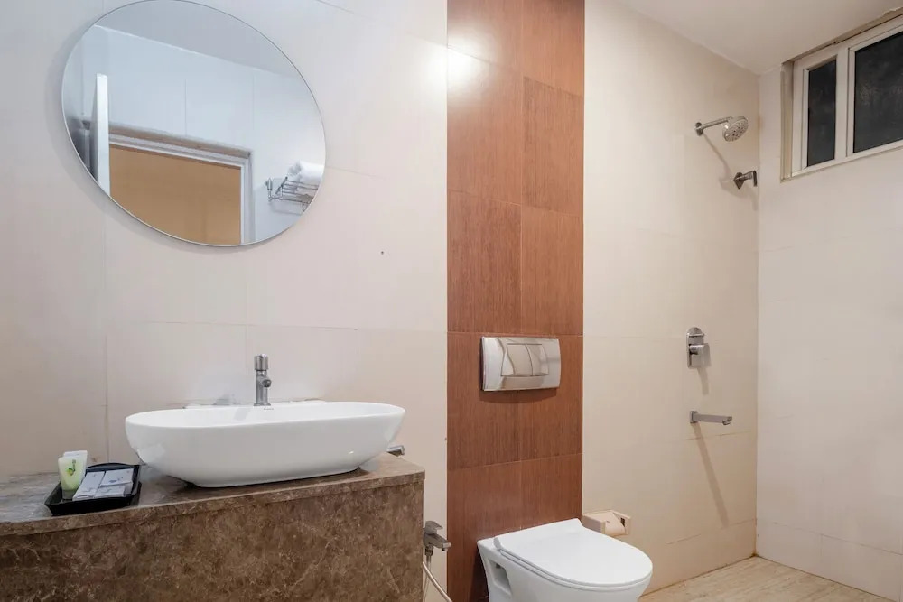 Hotel Seasons Inn
